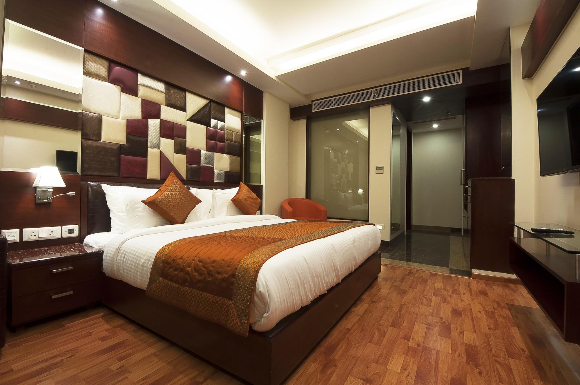 Hotel Golden Grand Delhi  Exteriör bild